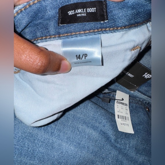 Express Blue Boyfriend Jeans Distressed Casual - Picture 5 of 5